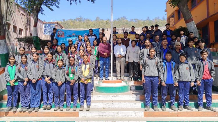 Bokaro News : साइबर ठगों के जाल से बचने के टिप्स बताये गये