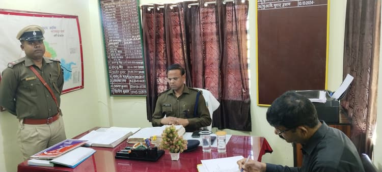 थाना प्रभारी लापरवाह वाहन चालकों पर करें कार्रवाई : एसपी