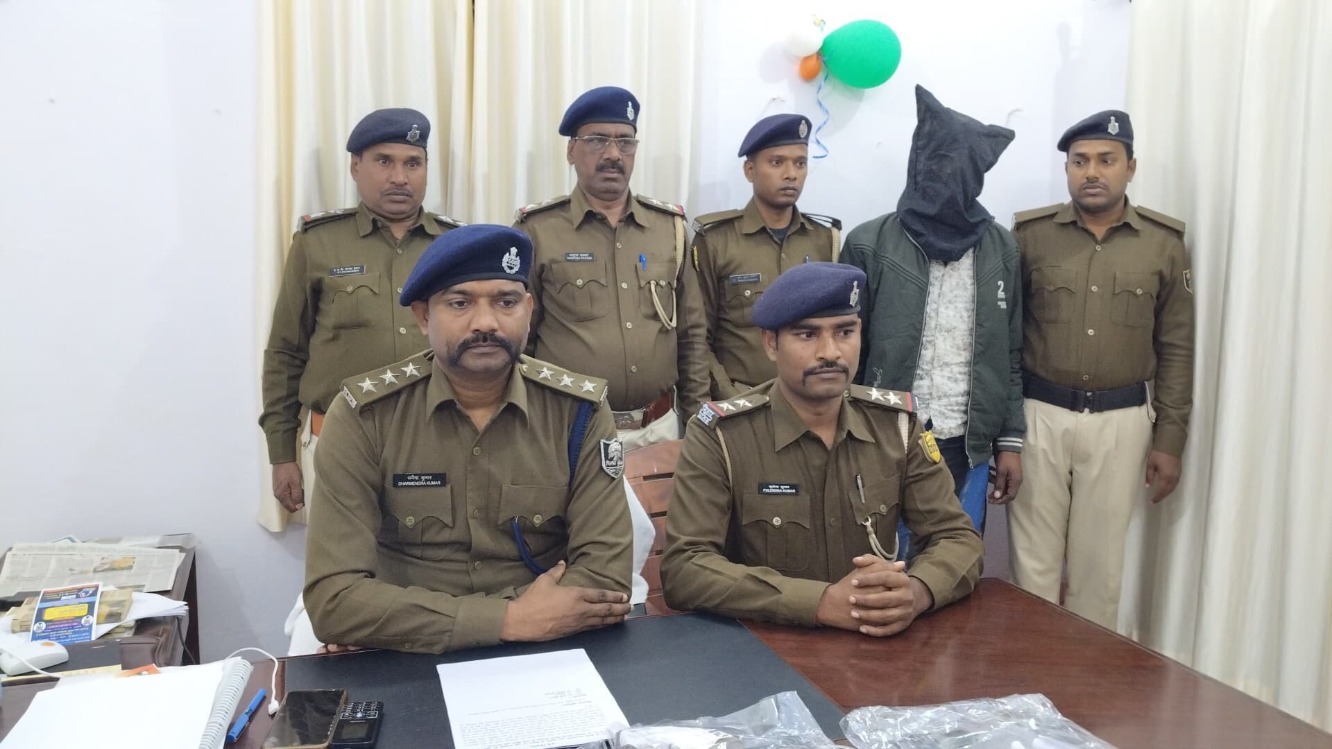 अवैध हथियारों के साथ युवक गिरफ्तार, मुख्य आरोपित फरार