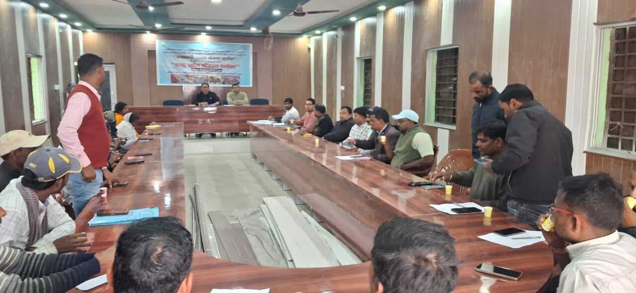 पीएम आवास योजना में एससी-एसटी लाभुकों का नाम किसी हाल में नहीं छूटे: बीडीओ