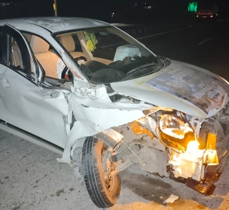 महाकुंभ से म लौट रही कार पौआखाली के समीप दुर्घटनाग्रस्त, एयर बैग खुला फिर बची चारों यात्री की जान