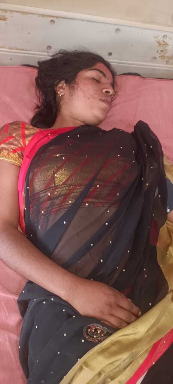 पत्नी को घायल कर पति दूसरी महिला के साथ फरार