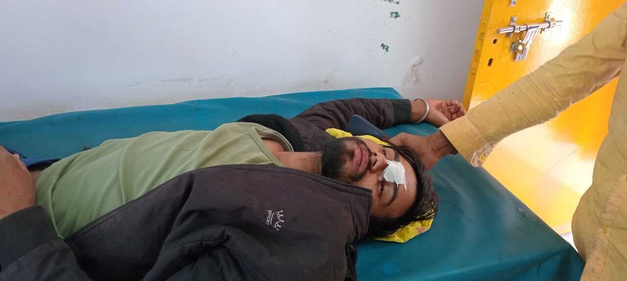 जमीन विवाद में दो पक्षों के झड़प में तीन जख्मी, केस दर्ज