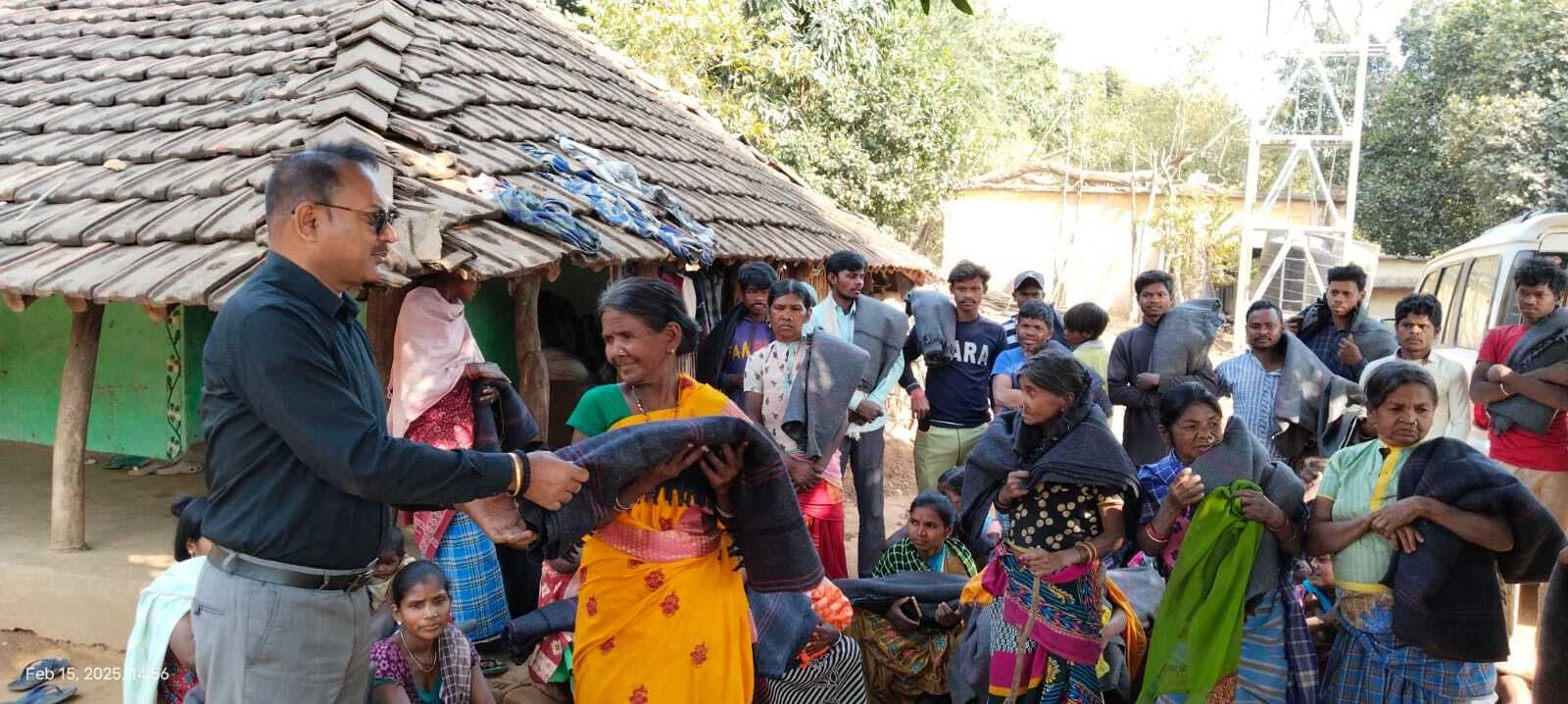 स्कूल से गायब मिले शिक्षक, डीडीसी ने डीएसइ को दिया वेतन रोकने का निर्देश