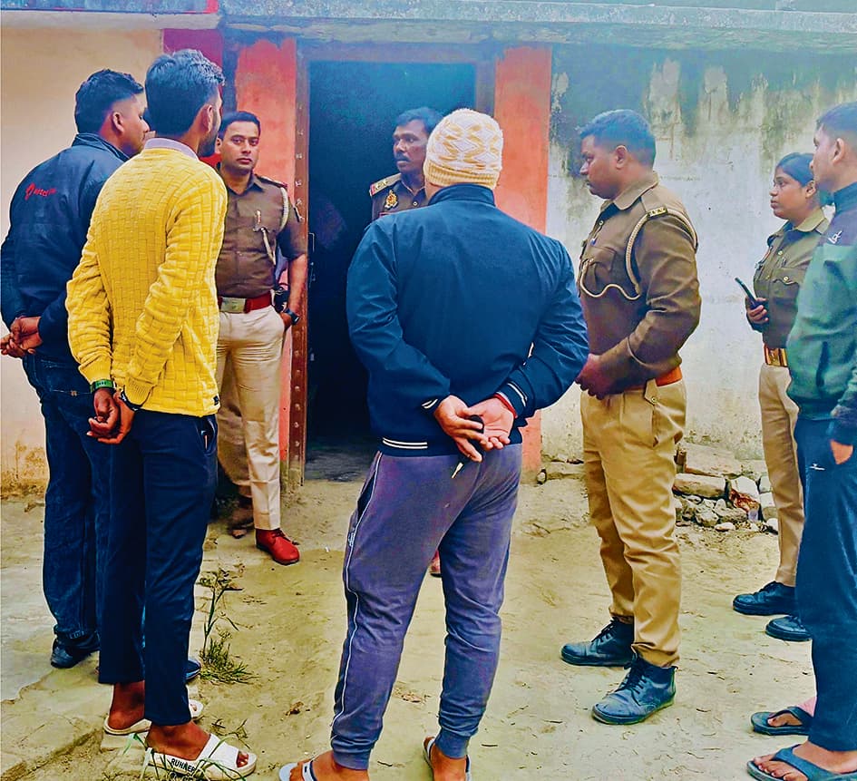 Gopalganj News : सिपाही हत्याकांड में फुलवरिया पहुंची यूपी पुलिस, आरोपित के घर छापा