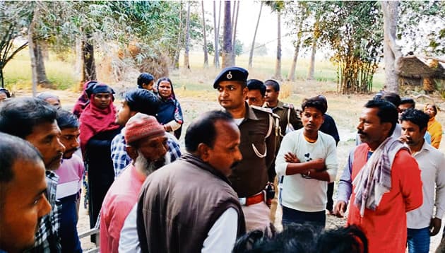 Chapra News : बेंगलुरु में युवक की हत्या के बाद परिजनों में मचा कोहराम