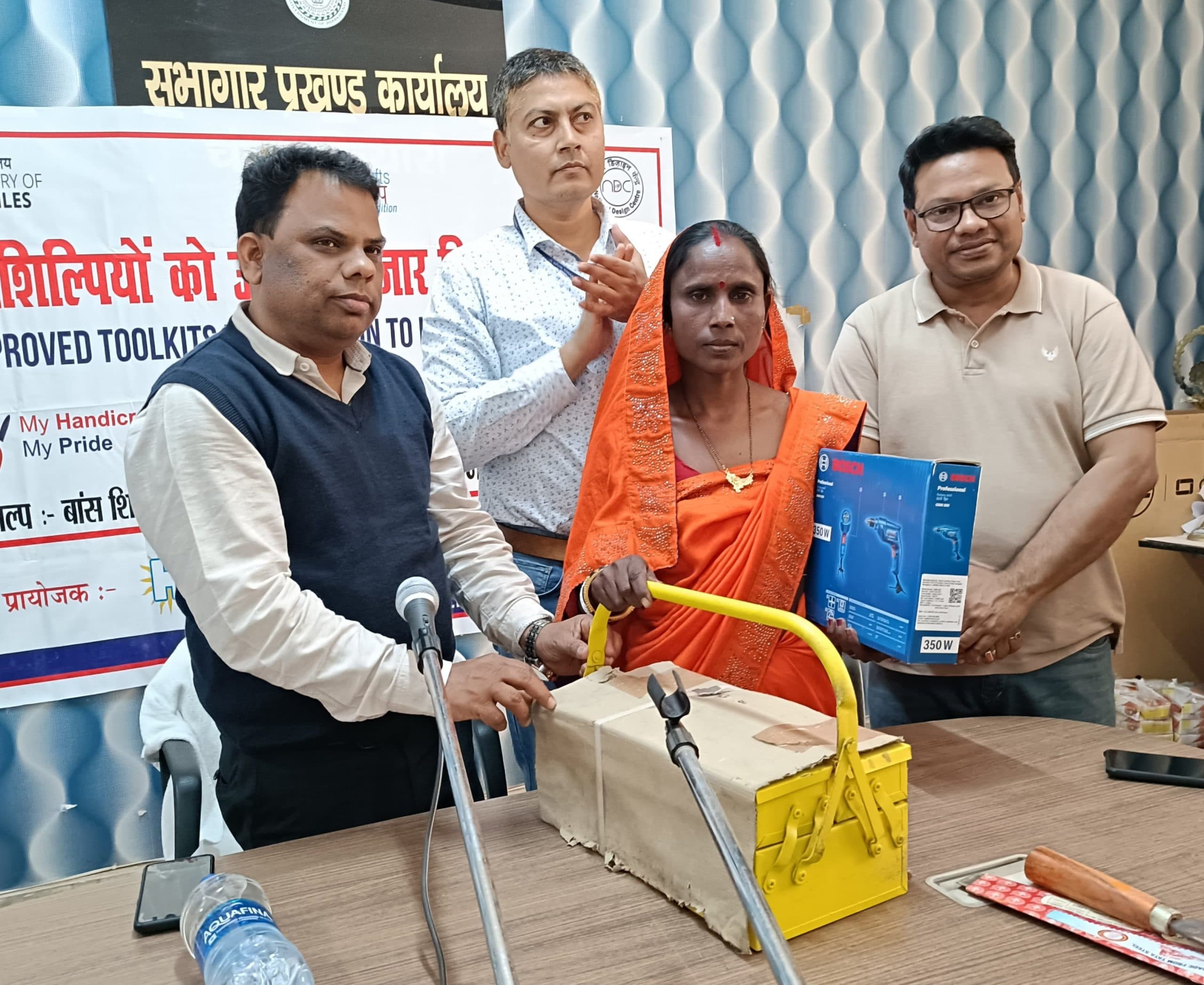 Bokaro News: हस्तशिल्पियों के लिए मददगार होगा कार्यक्रम : बीडीओ