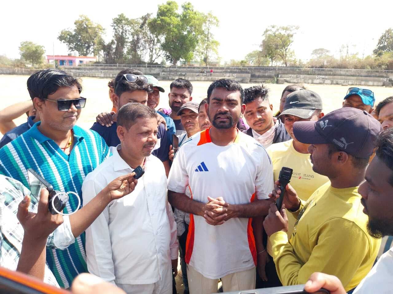 Bokaro News : विधायक की टीम को बेरमो ने नौ विकेट से रौंदा