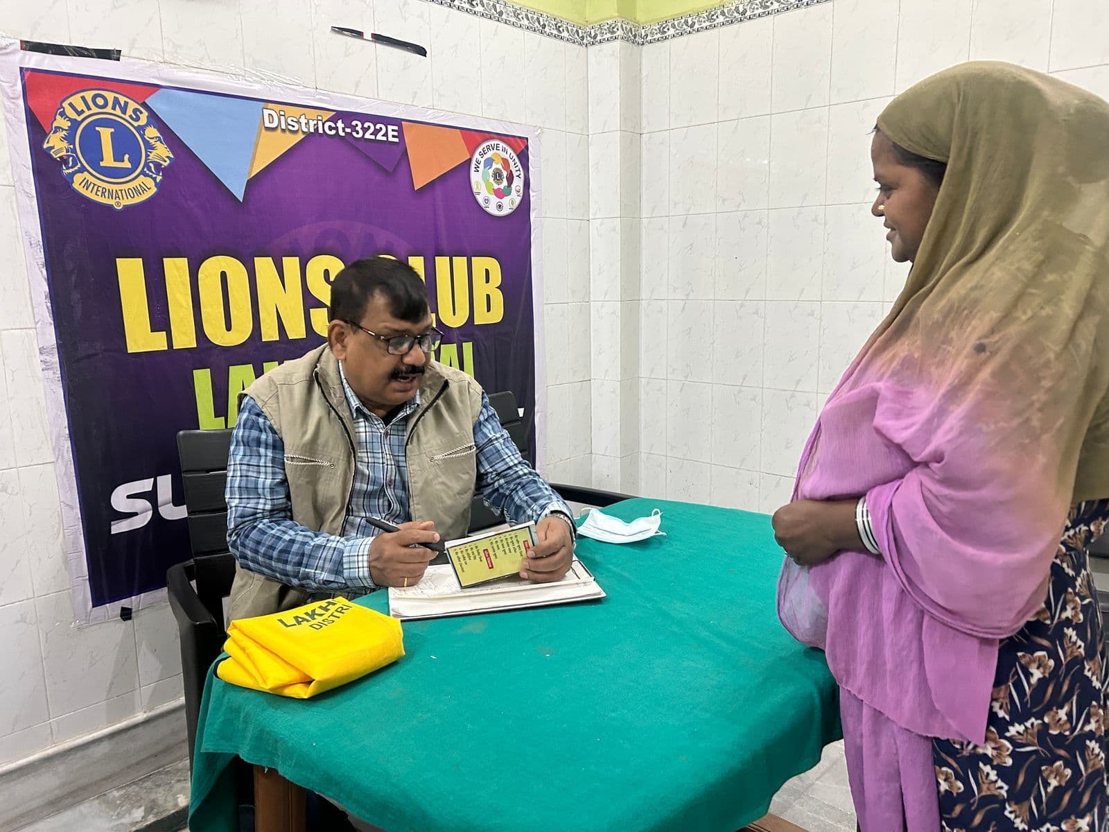 लायंस क्लब के निशुल्क स्वास्थ्य शिविर में 250 लोगों की हुई जांच