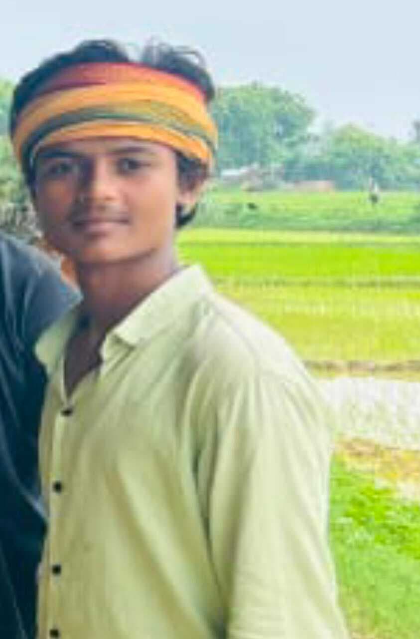 इंटर के परीक्षार्थी ने फांसी लगा की आत्महत्या