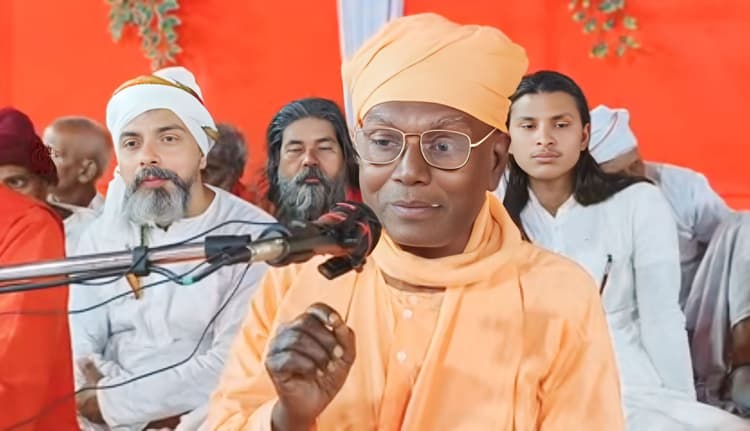 ज्ञान के बिना सब अधूरा व सत्संग ही सत्य ज्ञान है : स्वामी भागीरथ बाबा