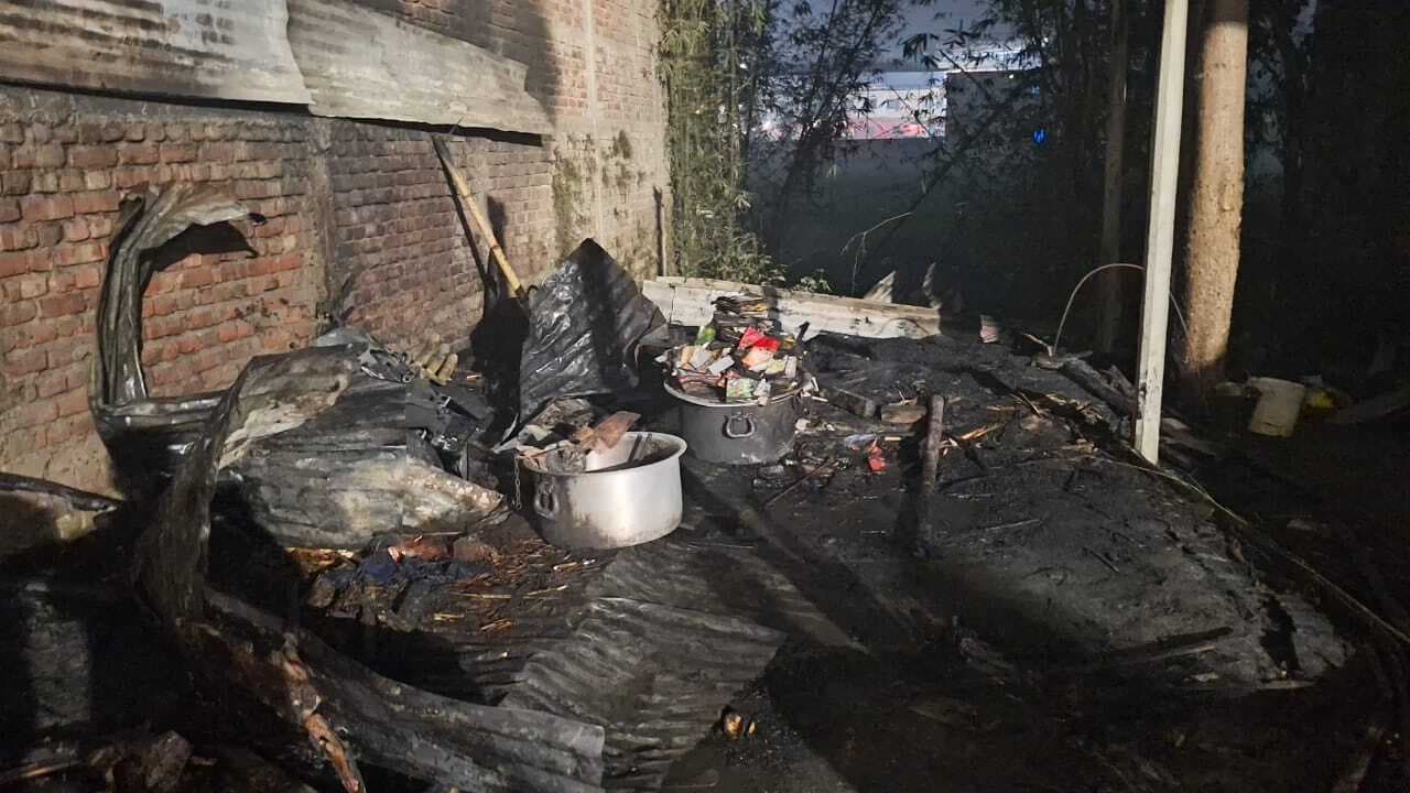 कोचिंग सेंटर में लगी आग, छह लाख की संपत्ति का नुकसान