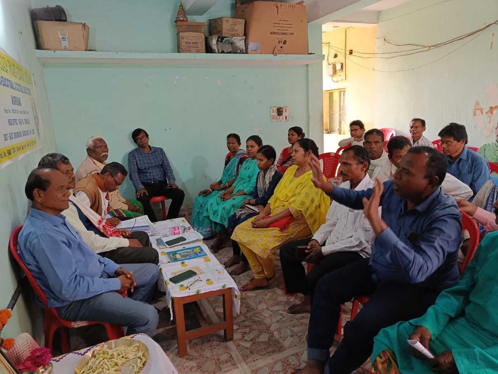 Jamshedpur news. केजी से पीजी तक संताली भाषा की ओलचिकी लिपि पढ़ाई हो : शंकर सोरेन