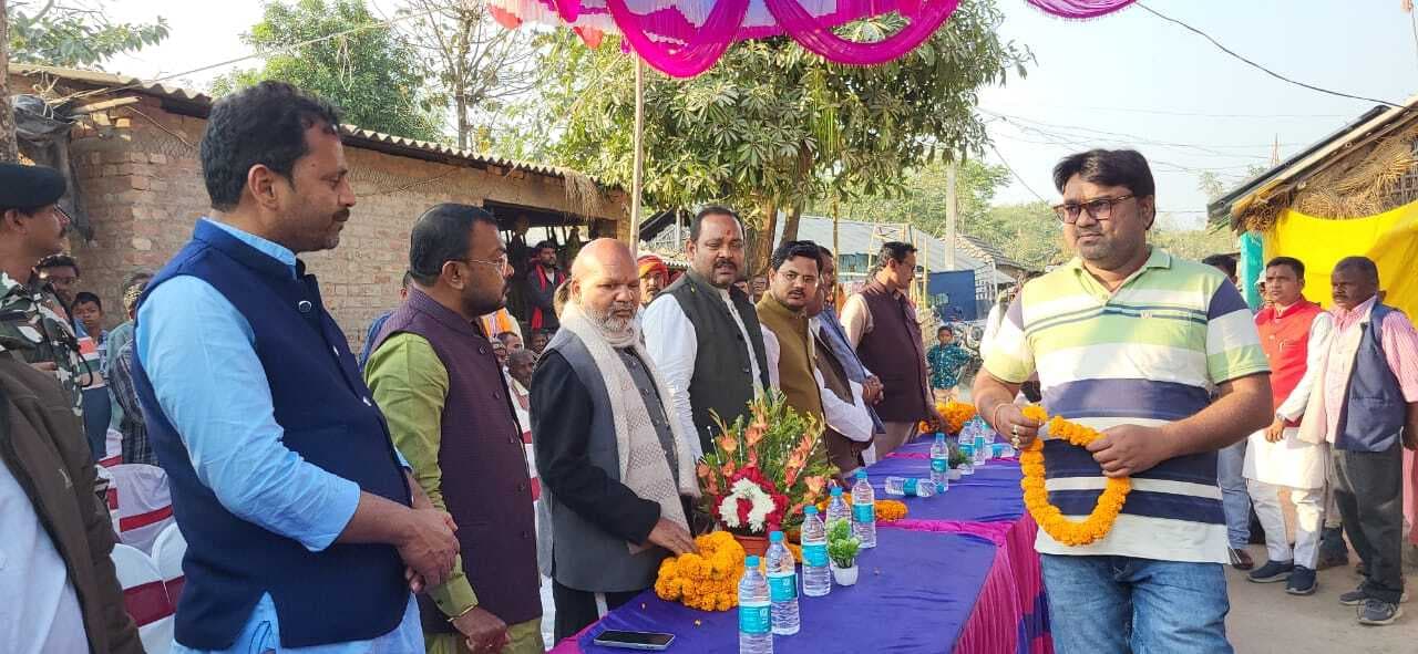 बच्चों को पढ़ायें, सरकार हर तरह की दे रही सुविधा, मंत्री