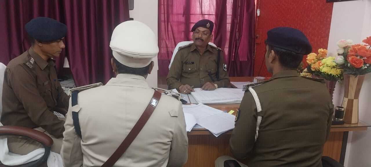 लंबित कांडों का जल्द से जल्द करें निष्पादन : एसपी