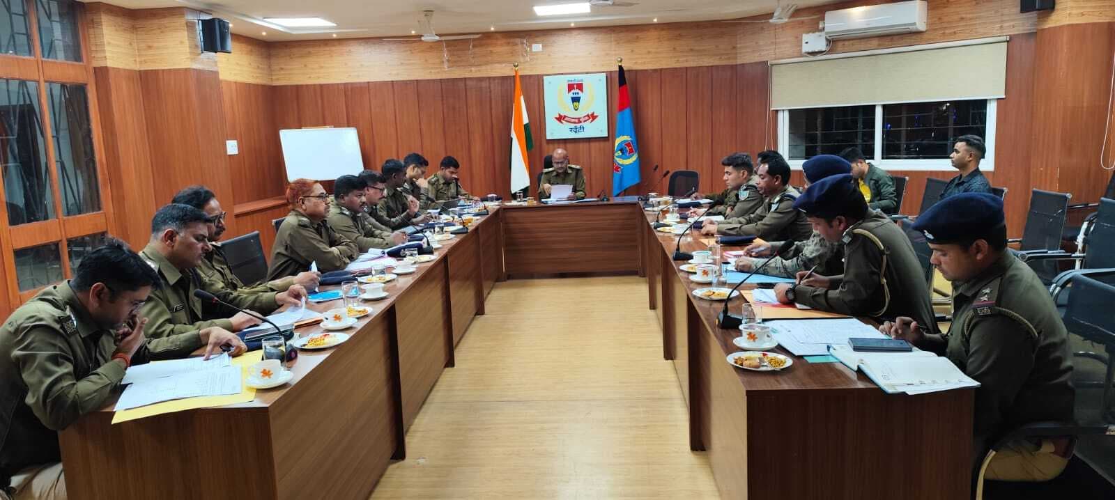 एक सप्ताह में अफीम की खेती पूरी तरह से नष्ट करने का निर्देश