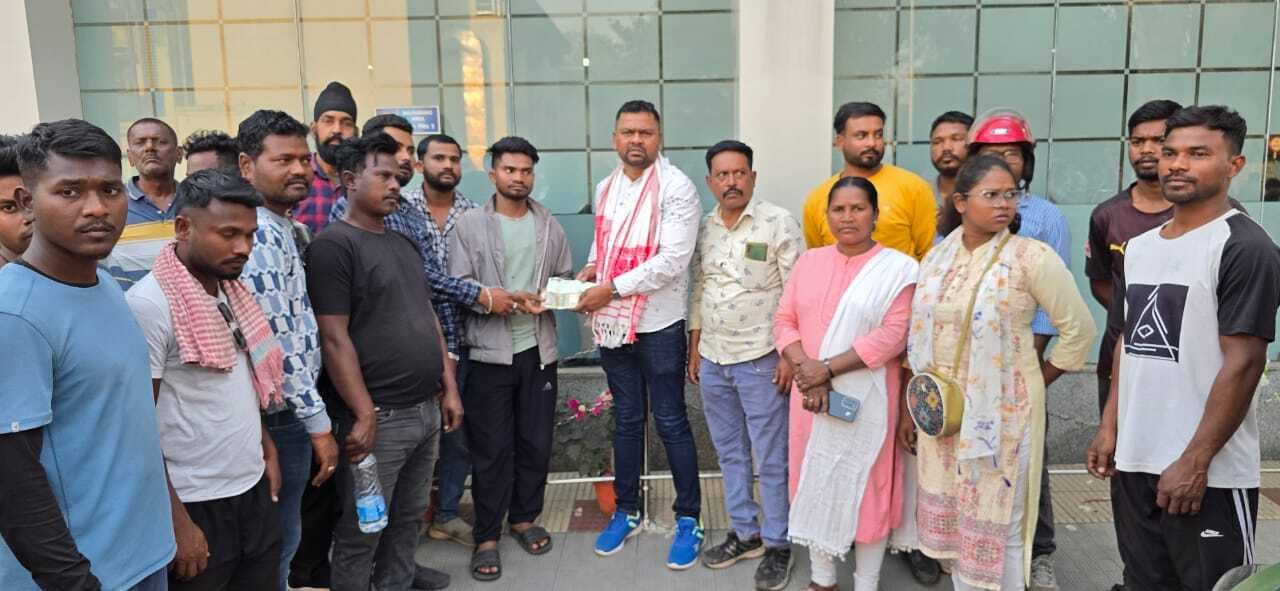 Jamshedpur News : हरहरगुट्टू में करंट से घायल मजदूर की इलाज के दौरान मौत, परिजनों को मिलेगा ₹8 लाख मुआवजा