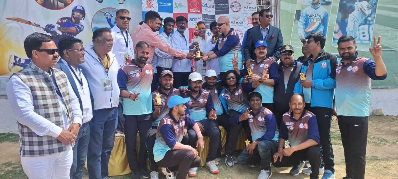 JAMSHEDPUR PRESS CLUB WIN : जमशेदपुर प्रेस क्लब ने रांची को 8 विकेट से हराया