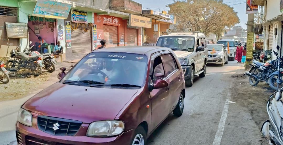 उधर से नहीं, कुंभ जाने का रास्ता इधर से