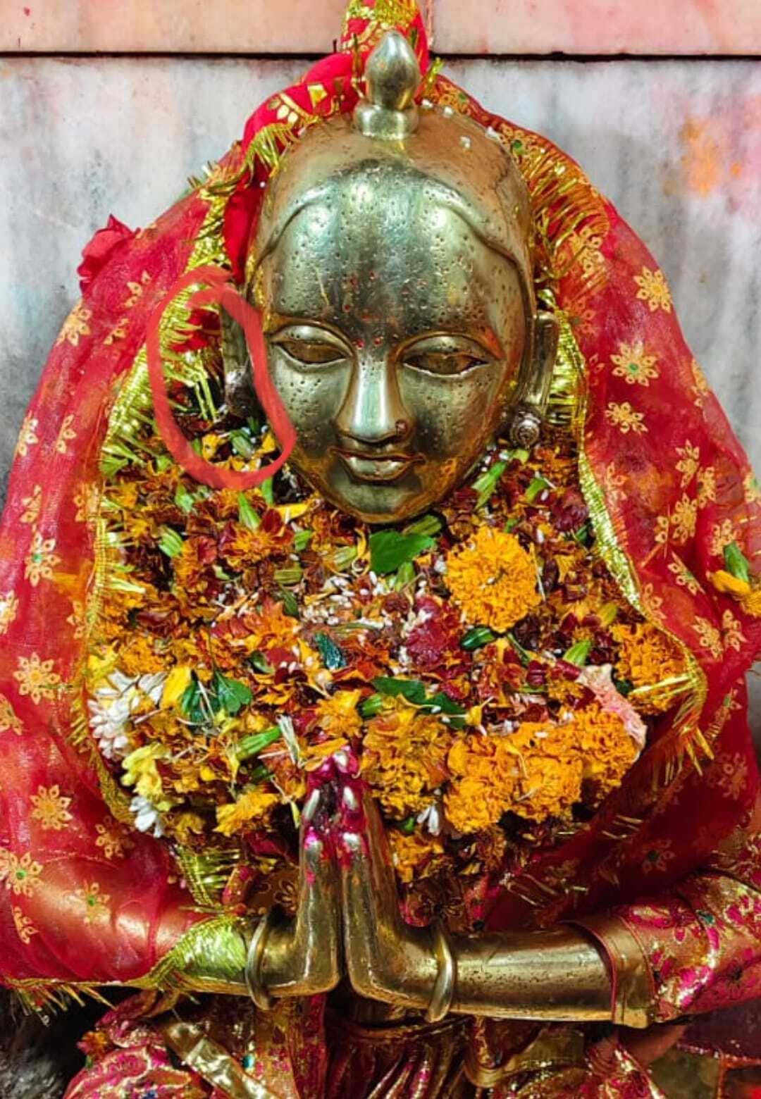 महीने भर बाद भी माता पार्वती की कान बाली नहीं हो सकी ठीक