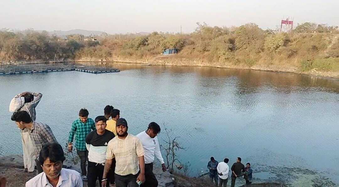 Bokaro News : बंद खदान में डूबने से युवक की मौत