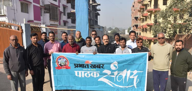 Bokaro News : चीराचास में सड़क बदहाल, खुली नाली से हो रहे हादसे