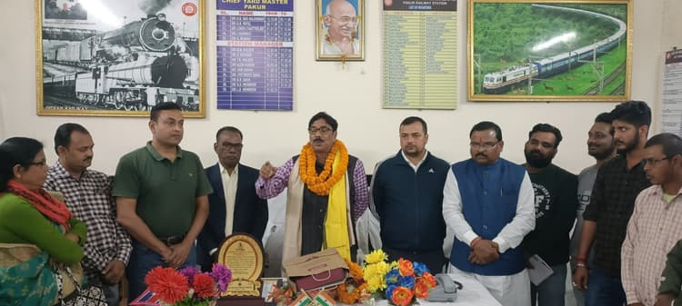 ईजरप्पा ने यातायात निरीक्षक के स्थानांतरण पर दी विदाई