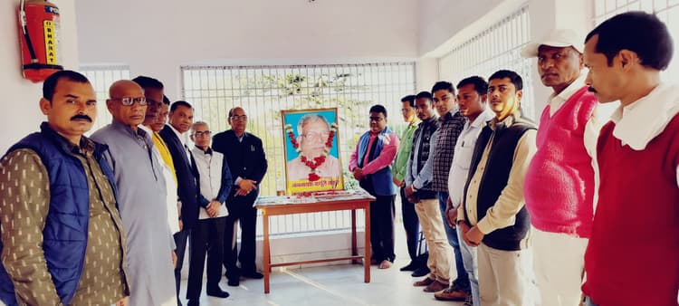 संघर्षों से भरा हुआ है कर्पूरी ठाकुर का जीवन: प्राचार्य