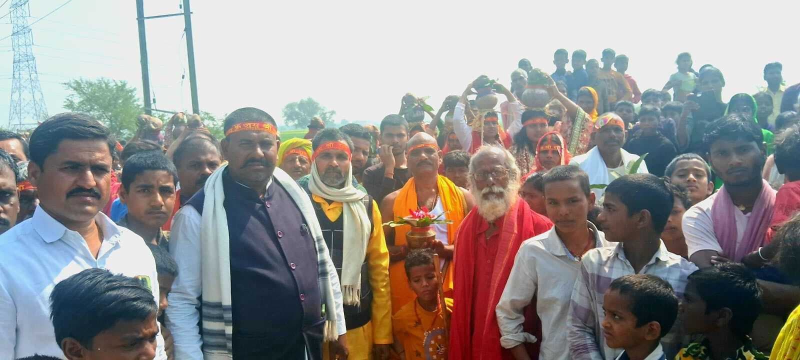 नवाह परायण को लेकर निकाली गयी कलशयात्रा