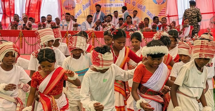 शहीद वीर बुधु भगत की जयंती धूमधाम से मनायी