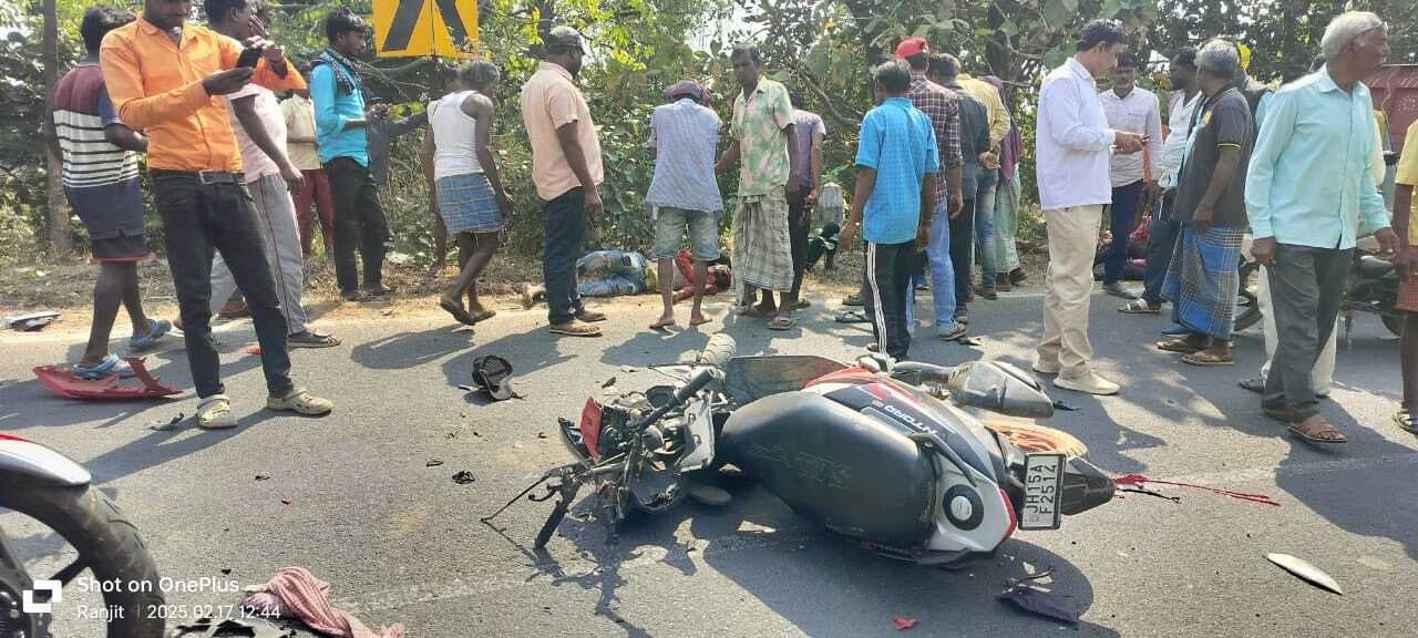 तेज रफ्तार ट्रैक्टर की चपेट में आने से स्कूटी सवार बिजली मिस्त्री की मौत, दो गंभीर रूप से घायल  दो अन्य गंभीर रूप से घायल