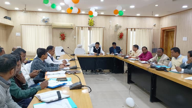 पुल निर्माण निगम के कार्यपालक अभियंता से स्पष्टीकरण