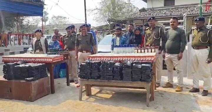 भारी मात्रा में शराब बरामद, तस्कर गिरफ्तार