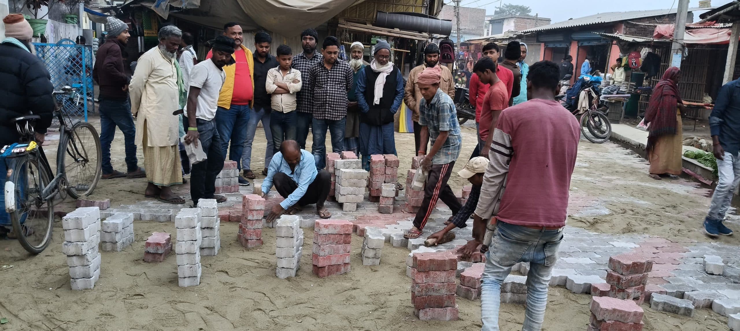 सड़क व नाला निर्माण से आवागमन होगा सुविधाजनक