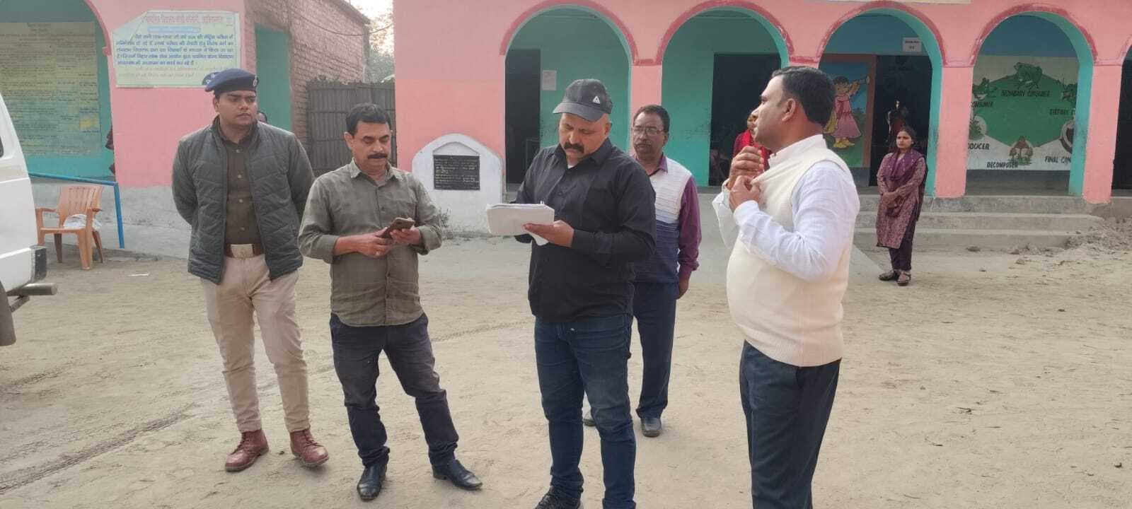 उदाकिशुनगंज में मैट्रिक परीक्षा के दूसरे दिन तीन अभिभावक गिरफ्तार