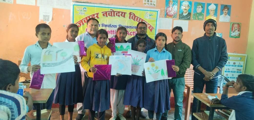 गति सीमा के साथ नशा व नींद में वाहन न चलाने की दी नसीहत