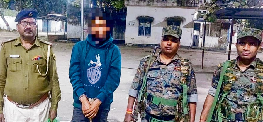 Gaya News : 50 हजार रुपये का इनामी अंजर खान आमस से गिरफ्तार