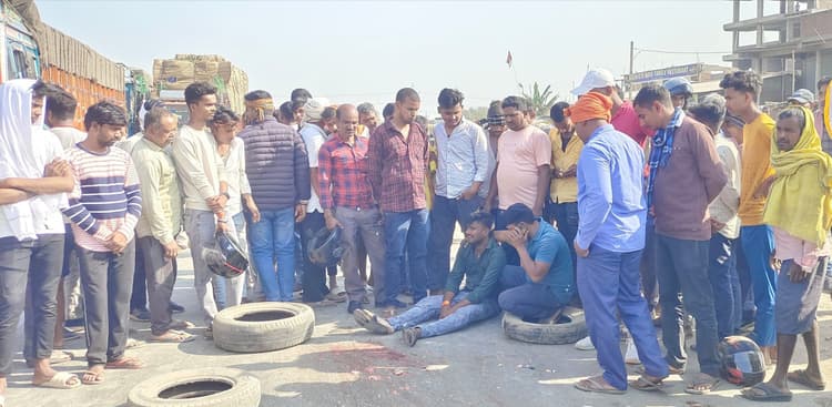 Aurangabag News : मैट्रिक परीक्षा दिलाकर लौट रहे प्राइवेट शिक्षक को ट्रक ने रौंदा, मौत