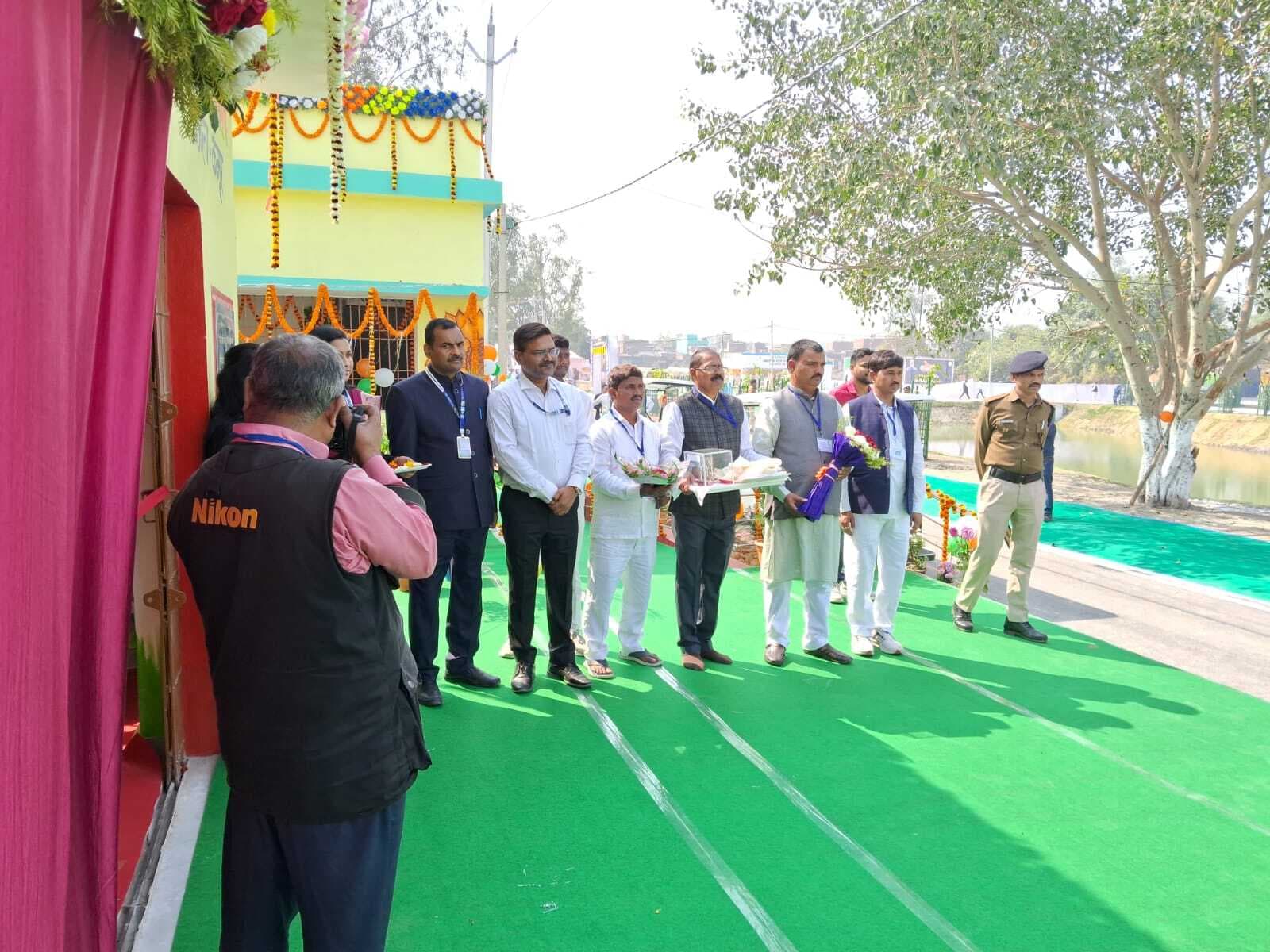 करोड़ों की सौगात, लोगों को मिला पंचायत सरकार भवन