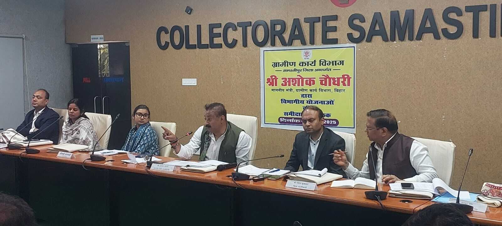 जिले की कई महत्वपूर्ण सड़कों का होगा चौड़ीकरण व सुदृढ़ीकरण : मंत्री