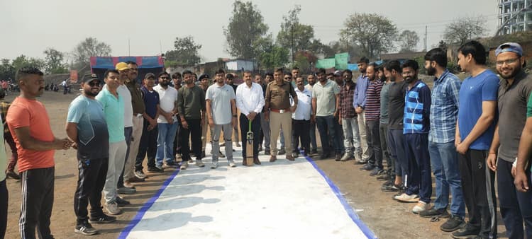 Bokaro News : सीसीएल ढोरी की टीम ने बेरमो पुलिस प्रशासन को हराया