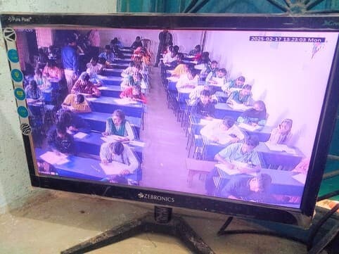 अगल-अलग पालियों में मैट्रिक व इंटर की परीक्षा आयोजित