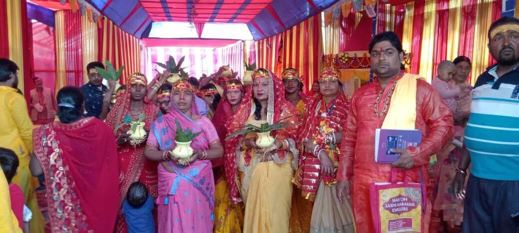 Bhagalpur News: नाथनगर में निकली भव्य कलश शोभायात्रा