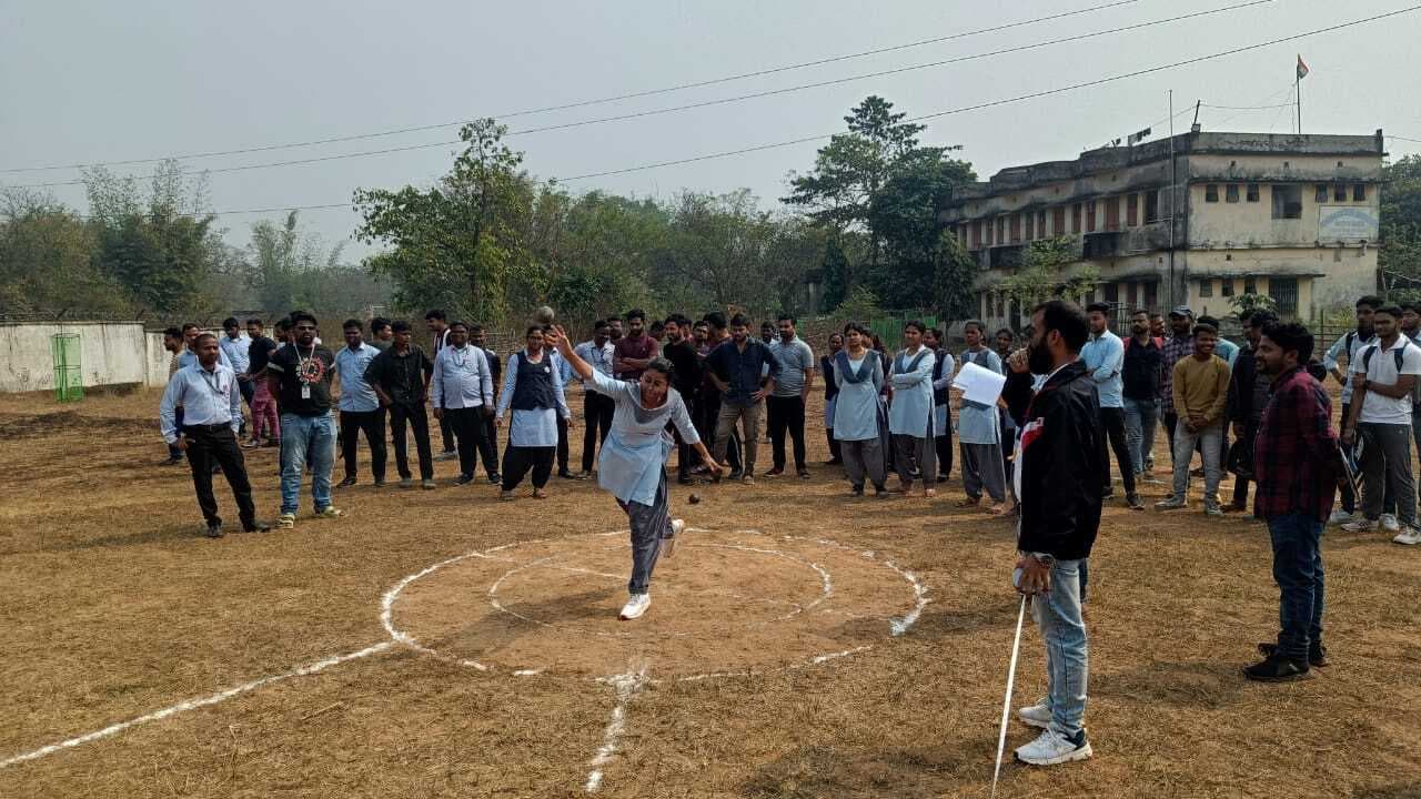 East Singhbhum news : मेहनत से मिलती है मंजिल : डॉ हसन इमाम