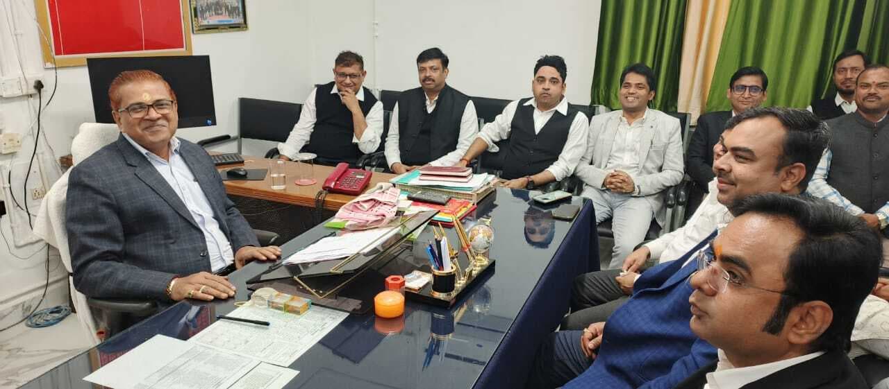 राष्ट्रीय लोक अदालत को लेकर पदाधिकारियों की हुई बैठक