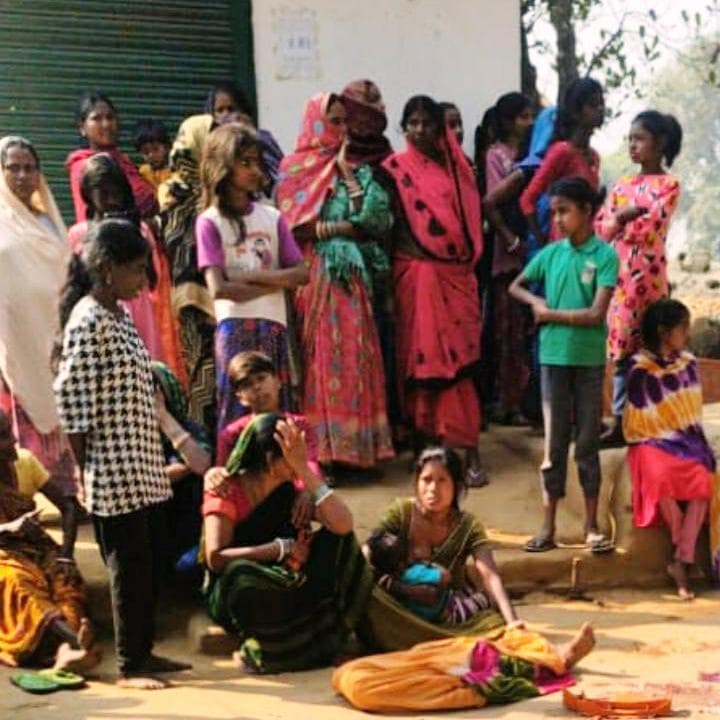 मिनी हाइवा ने मासूम दलित बच्ची को कुचला, डेढ लाख में मामला हुआ रफा-दफा
