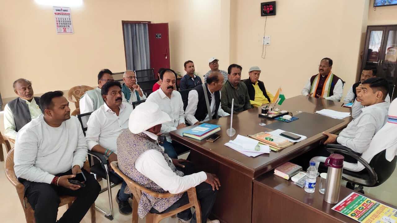 रेडक्रॉस सोसाइटी की बैठक में हुई मंत्रणा