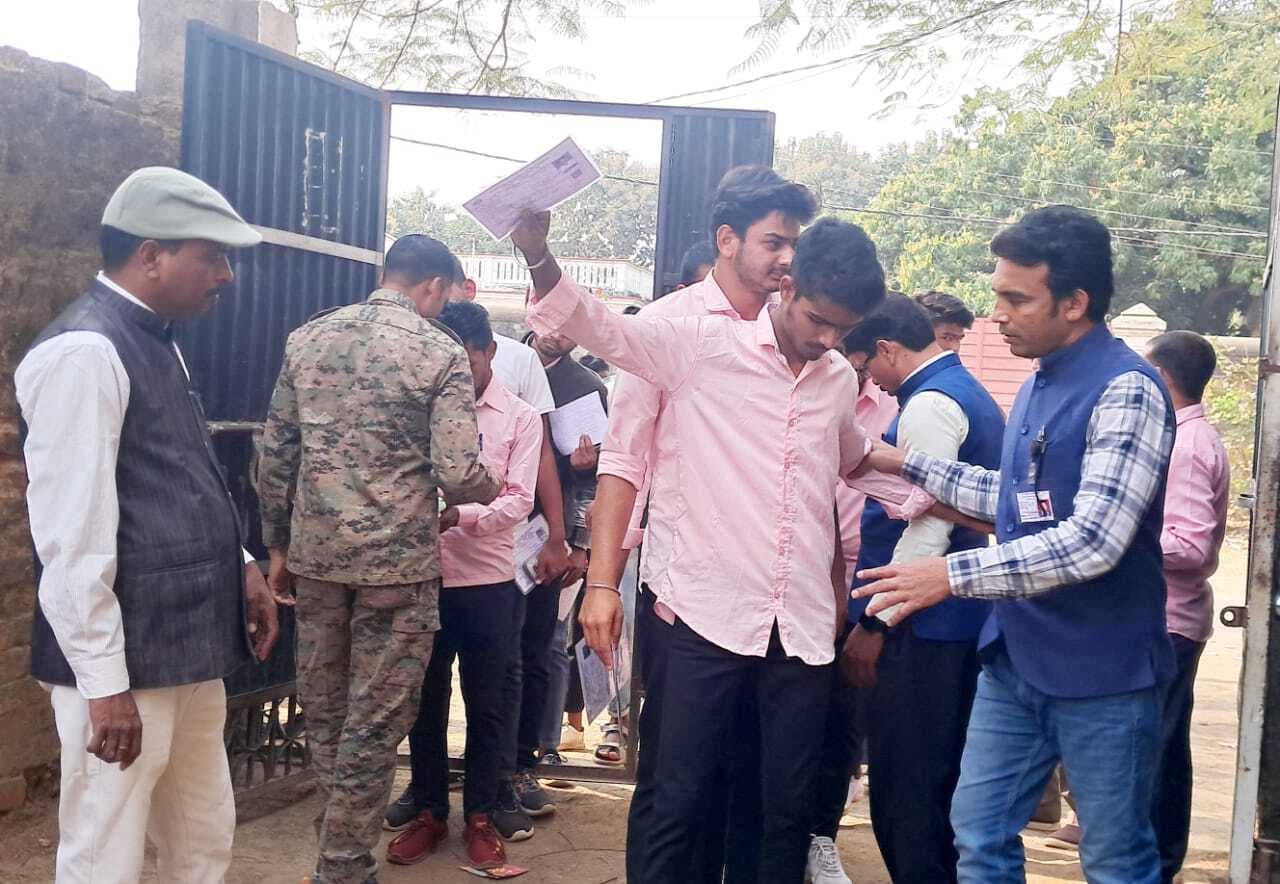 शांतिपूर्ण माहौल में हुई मैट्रिक और इंटरमीडिएट की परीक्षा