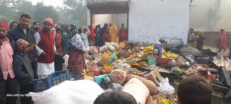 किराना दुकान में लगी आग, 10 लाख से अधिक का नुकसान