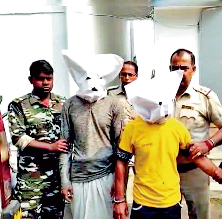 ट्रक से छिनतई के मामले में दो आरोपियों को किया गया गिरफ्तार